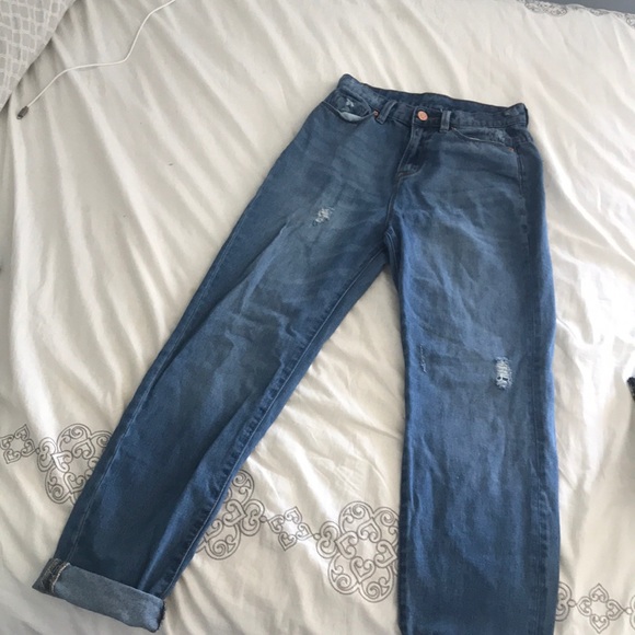 BDG Mom Jean in Vintage Wash - Picture 3 of 3